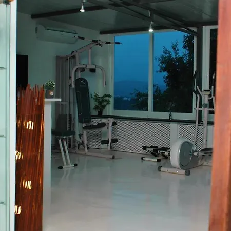 Jingtu Wellness Panzió Comares